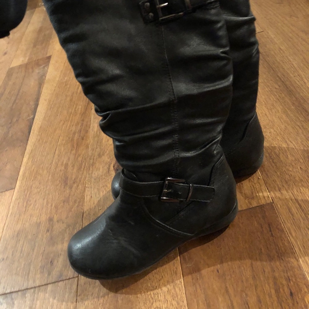 Super cute girls boots